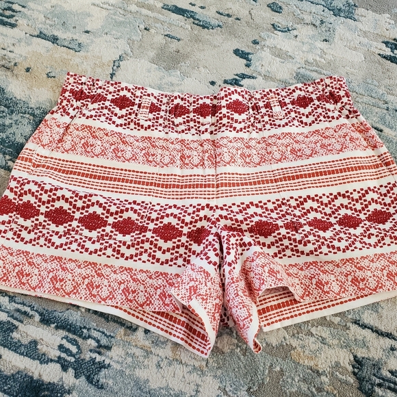 LOFT Pants - LOFT Red High Waist Shorts with Festive Pattern